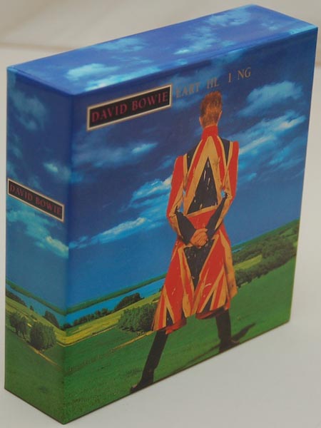Front Lateral View, Bowie, David - Earthling Box