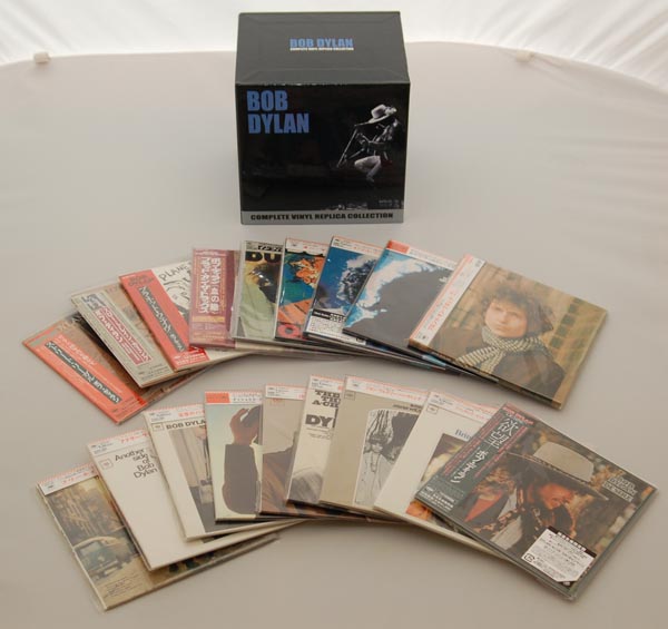 Box Contents, Dylan, Bob - Complete Vinyl Replica Collection box Rolling Thunder R. cover