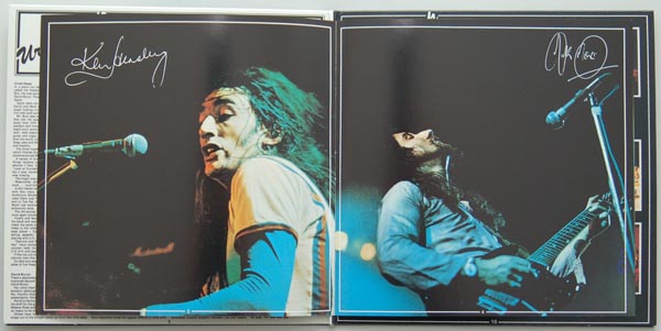 Gatefold open + booklet 2, Uriah Heep - Live