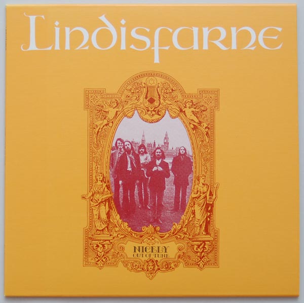 Front cover, Lindisfarne - Nicely Out Of Tune +2